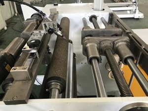 Система склеивания с помощью дозирующих игл от американской компании Nordson